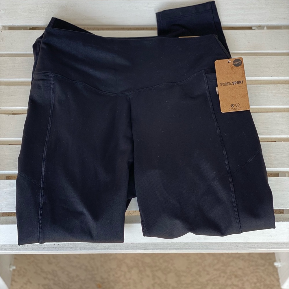 Victoria Secret Pink Ultimate V legging NWT Medium